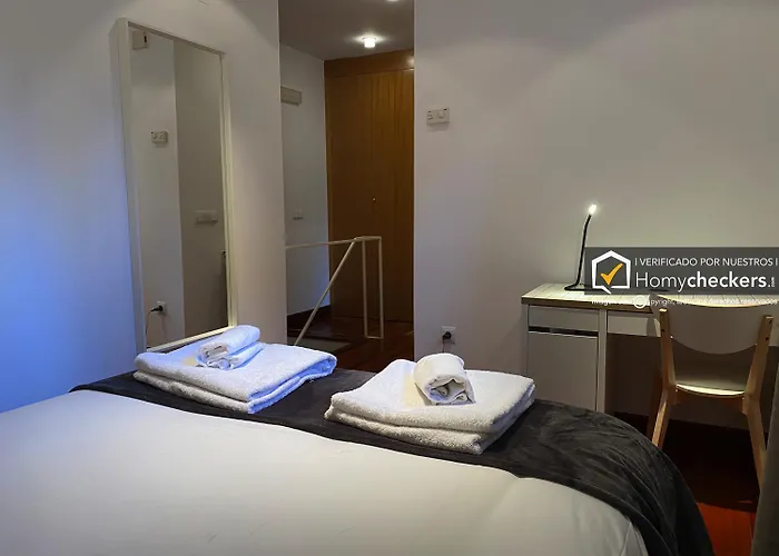 Homyat Duplex Prior アパート サラマンカ